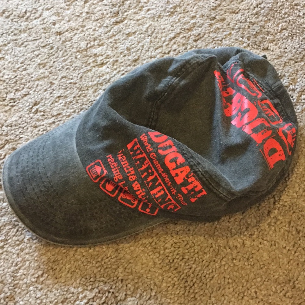 Ducati hat